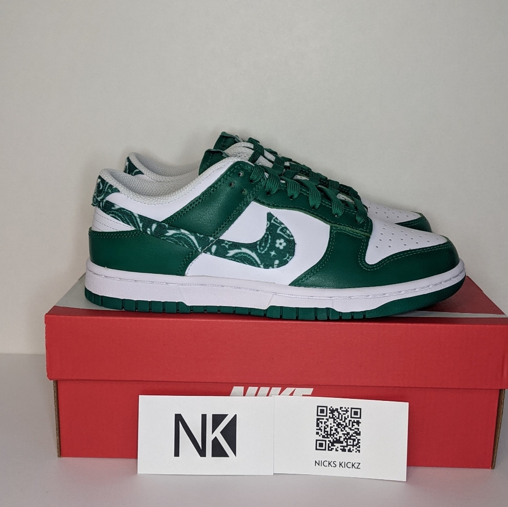 Nike dunk low paisley green